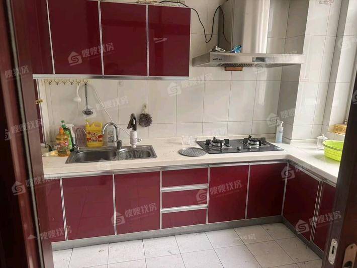 医专小区（新医专宿舍）3室2厅2卫146㎡