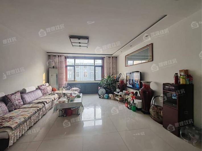 医专小区（新医专宿舍）4室2厅2卫155㎡