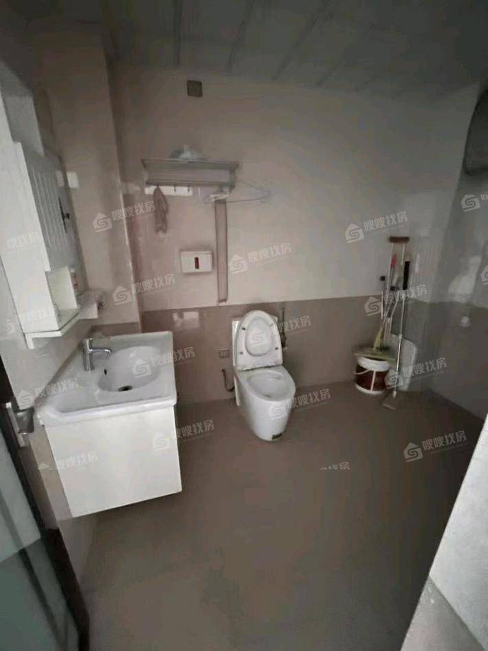 孔雀城B区3室2厅2卫139㎡
