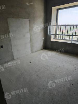 青海一品3室2厅2卫120㎡