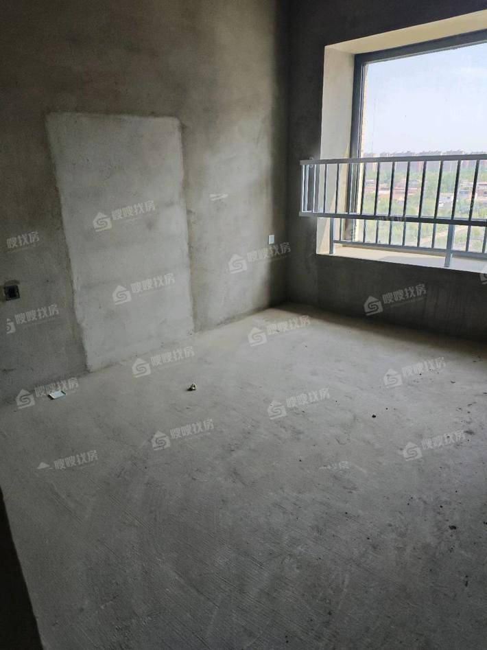 青海一品3室2厅2卫120㎡