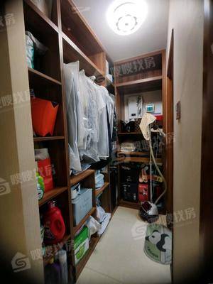 天成郡府西区3室2厅2卫135㎡