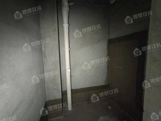 荣盛花语城3室2厅2卫106㎡