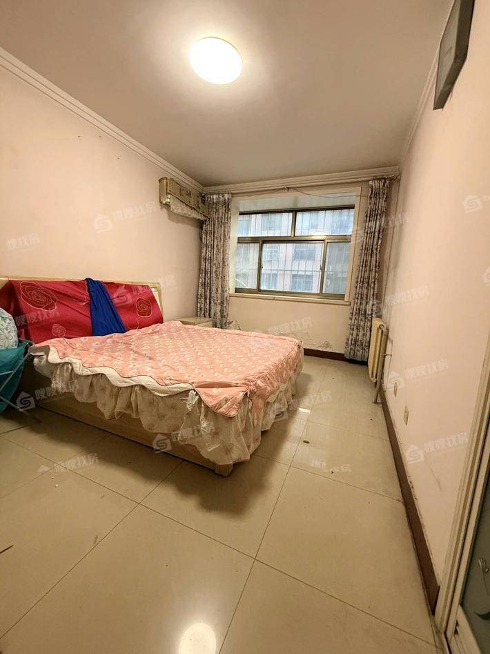 名园小区3室2厅2卫123㎡