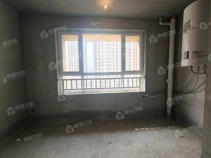 万泰丽景东区3室2厅2卫135㎡