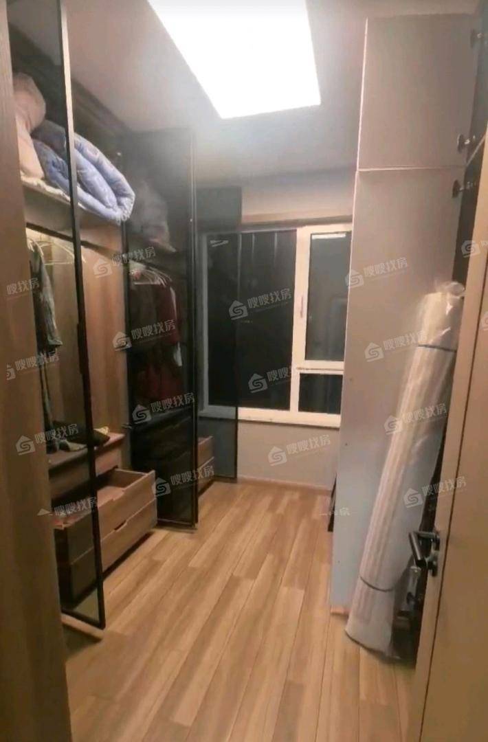 天成和园3室2厅2卫138㎡