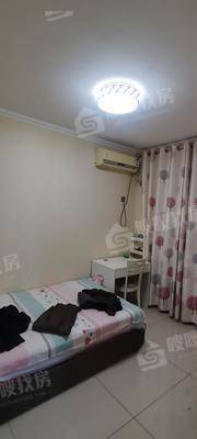 万润绿景园5室2厅2卫167㎡