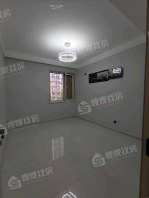 龙岸清华3室2厅2卫120㎡