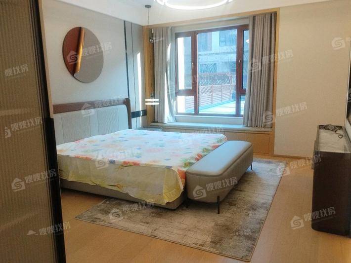 天成和园5室3厅2卫174㎡