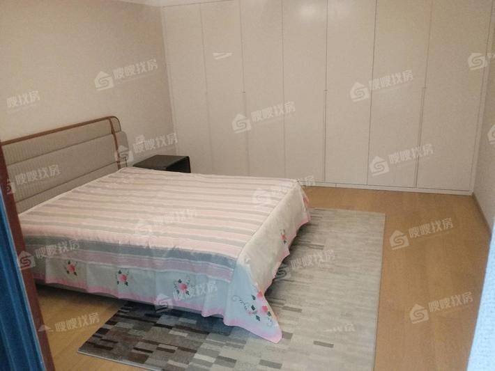 天成和园5室3厅2卫174㎡