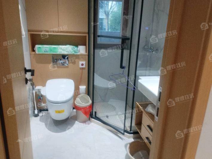 天成和园5室3厅2卫174㎡