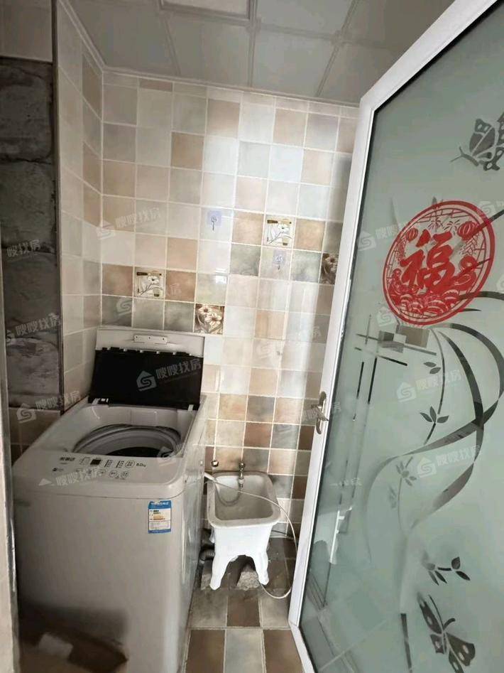 荣盛兰亭苑3室2厅2卫138㎡