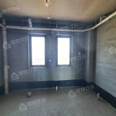 御湖公馆5室2厅4卫226㎡