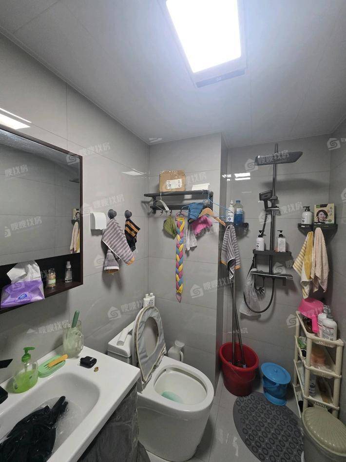 一世界书香华府3室2厅2卫133㎡