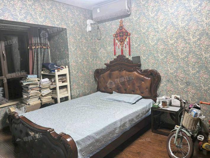 荣盛兰亭苑3室2厅2卫131㎡