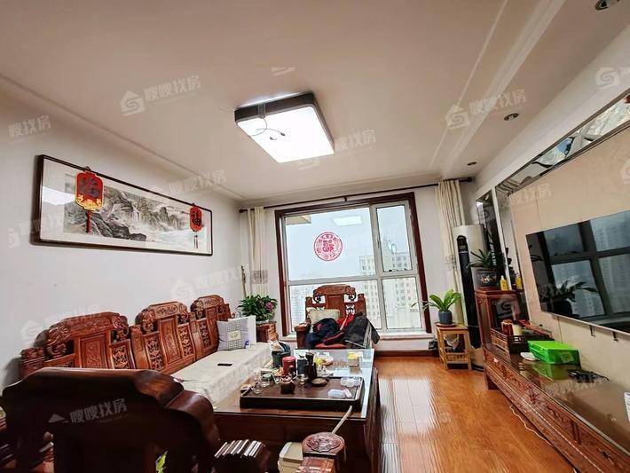 天成郡府东区3室2厅1卫130㎡