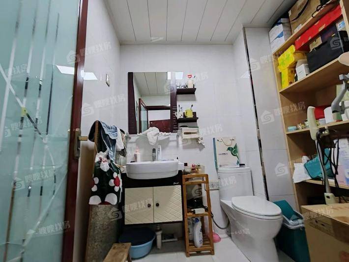 天成郡府东区3室2厅1卫130㎡