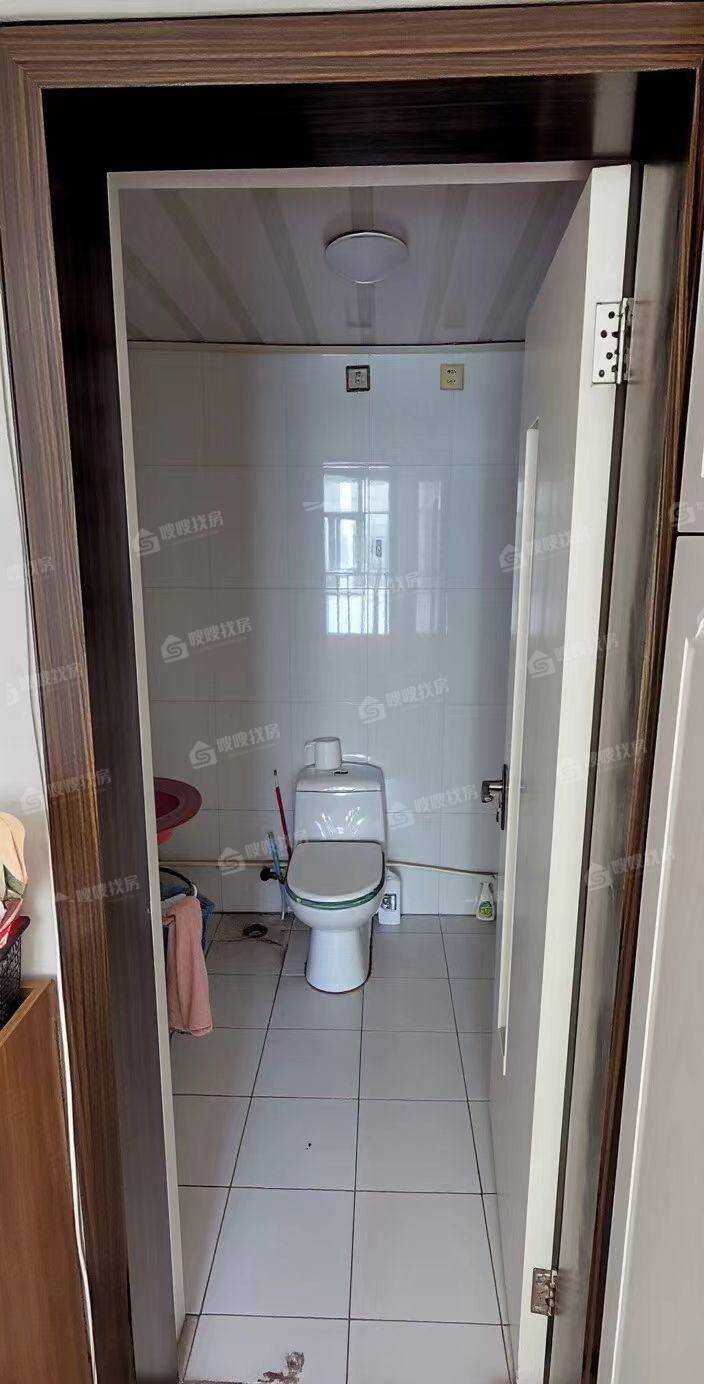 恒顺花园3室2厅2卫128㎡