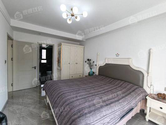 保利堂悦3室2厅2卫138㎡