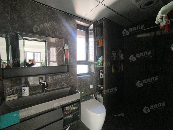 保利堂悦3室2厅2卫138㎡