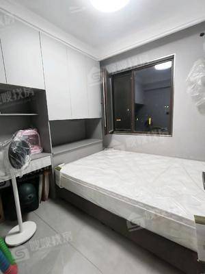 碧桂园江山印3室2厅2卫113㎡
