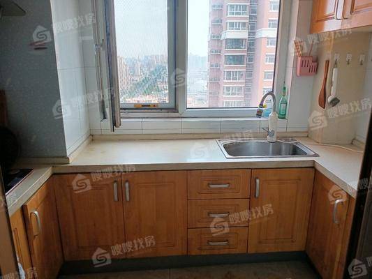 万润绿景园3室2厅1卫127㎡