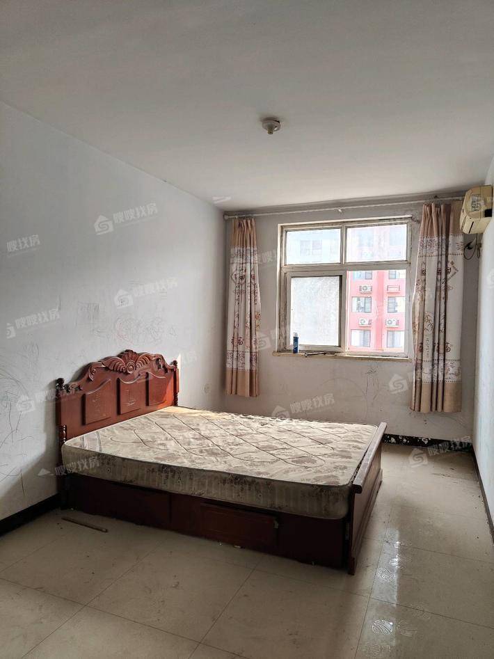 华西小区E区3室2厅1卫98㎡