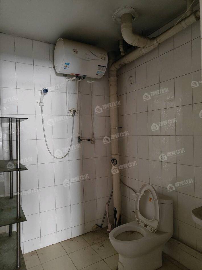 华西小区E区3室2厅1卫98㎡
