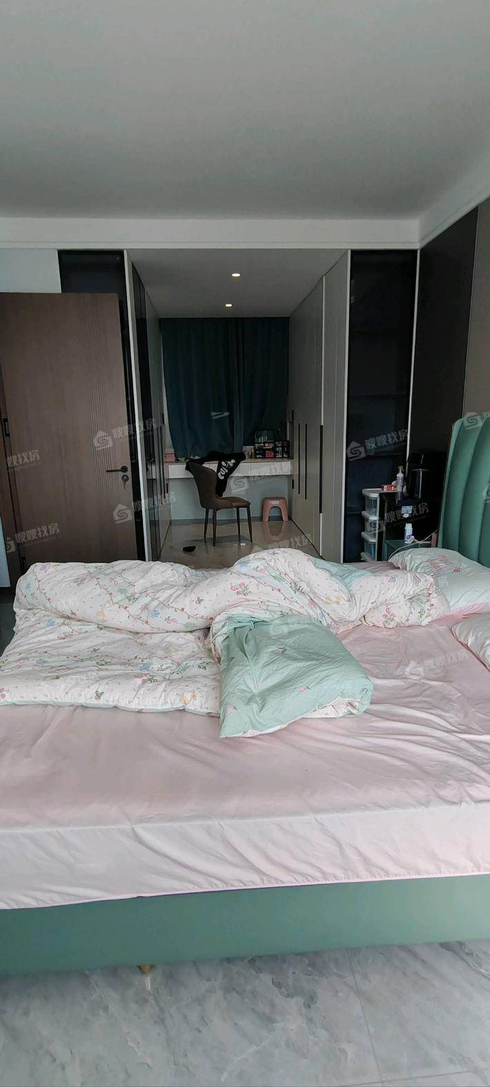 吾悦华府3室2厅1卫110㎡