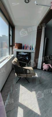 吾悦华府3室2厅1卫110㎡