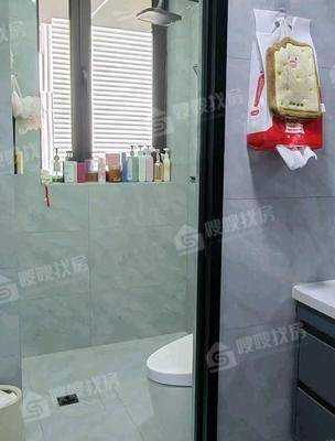 吾悦华府3室2厅1卫110㎡