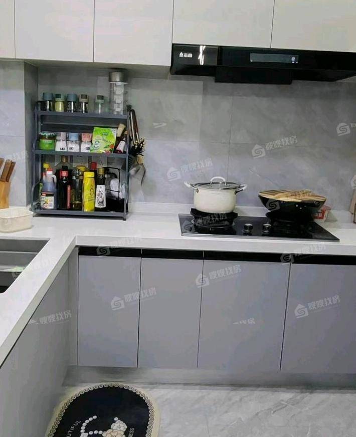 吾悦华府3室2厅1卫110㎡