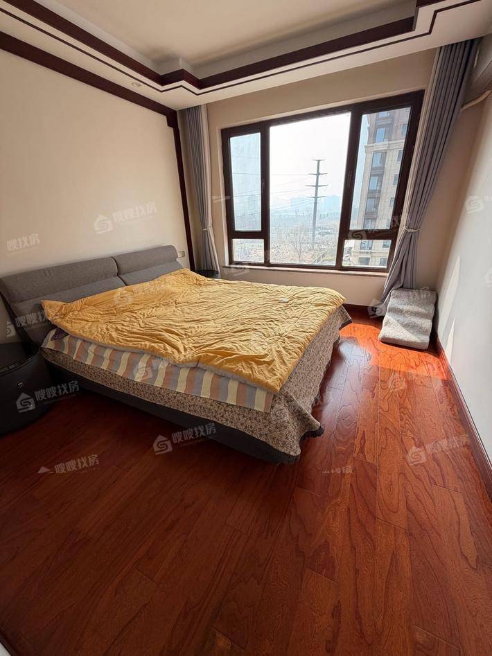 泰享嘉府三期3室2厅2卫137㎡