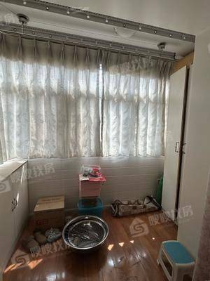 石油二部2室2厅1卫74㎡
