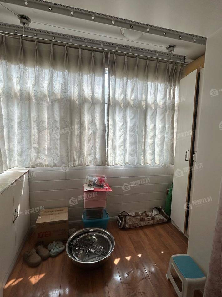 石油二部2室2厅1卫74㎡