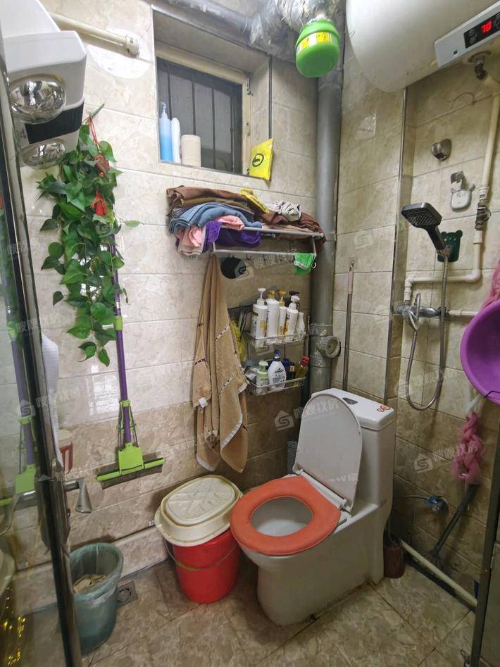 构件厂宿舍2室1厅1卫70㎡