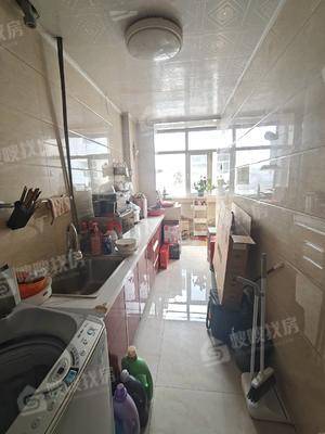 构件厂宿舍2室1厅1卫70㎡