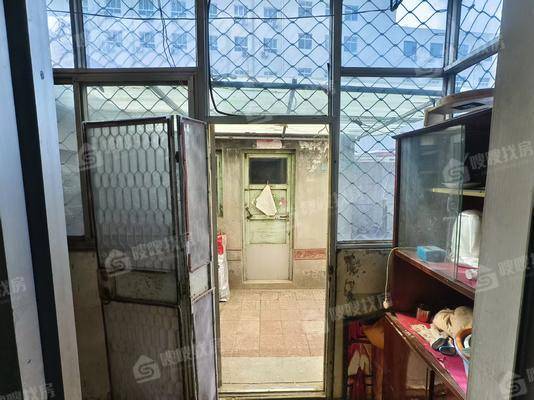 市医院宿舍3室2厅1卫95㎡