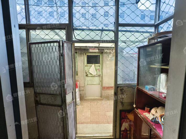 市医院宿舍3室2厅1卫95㎡
