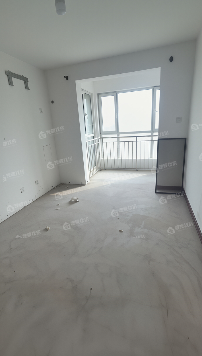 三里家园3室2厅2卫127㎡