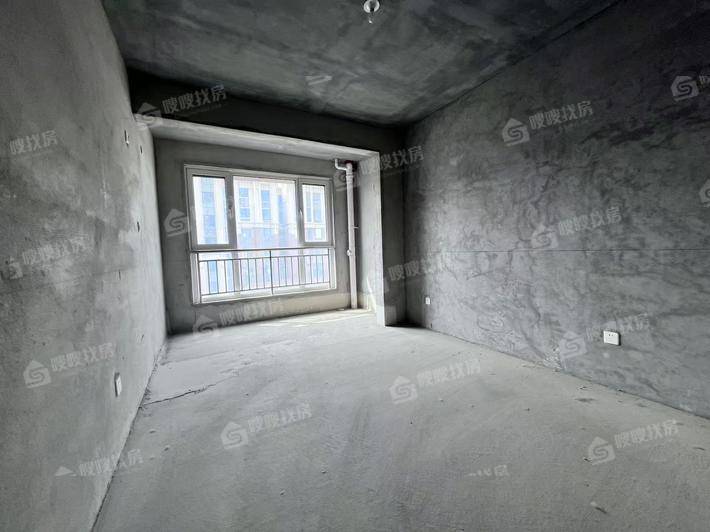 天成和园3室2厅2卫136㎡