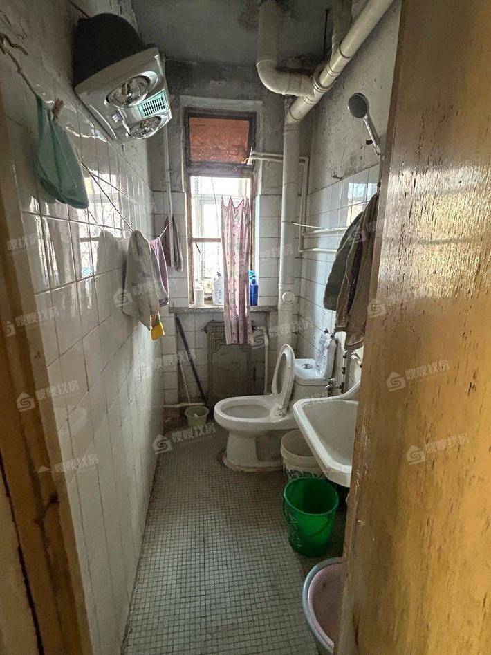 石油二部2室1厅1卫64㎡
