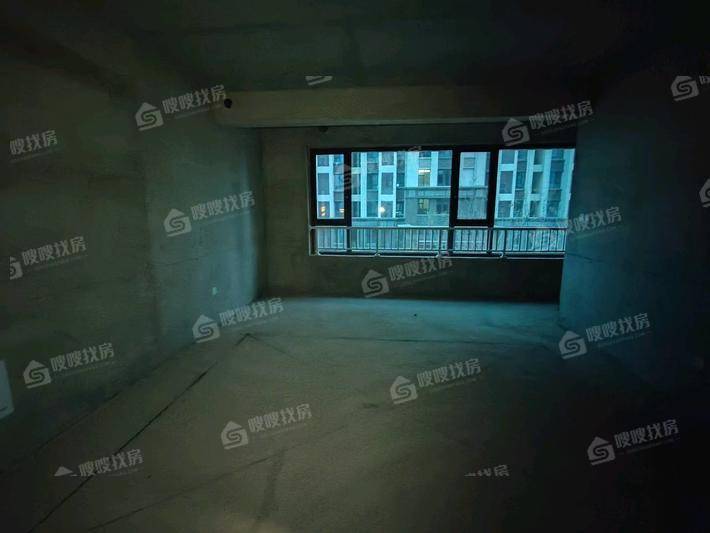 泰合荣盛华府（南区）3室2厅2卫139㎡