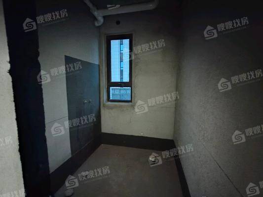 泰合荣盛华府（南区）3室2厅2卫139㎡