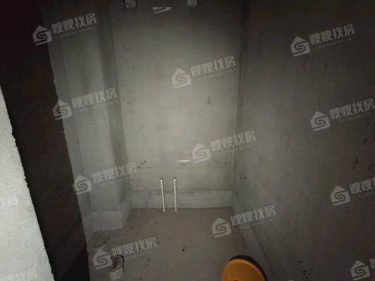 宏宇亚龙湾3室2厅2卫141㎡
