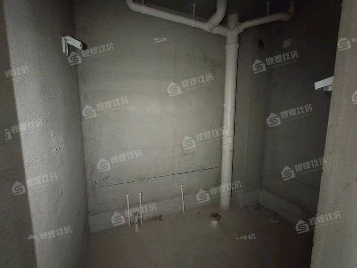 宏宇亚龙湾3室2厅2卫141㎡