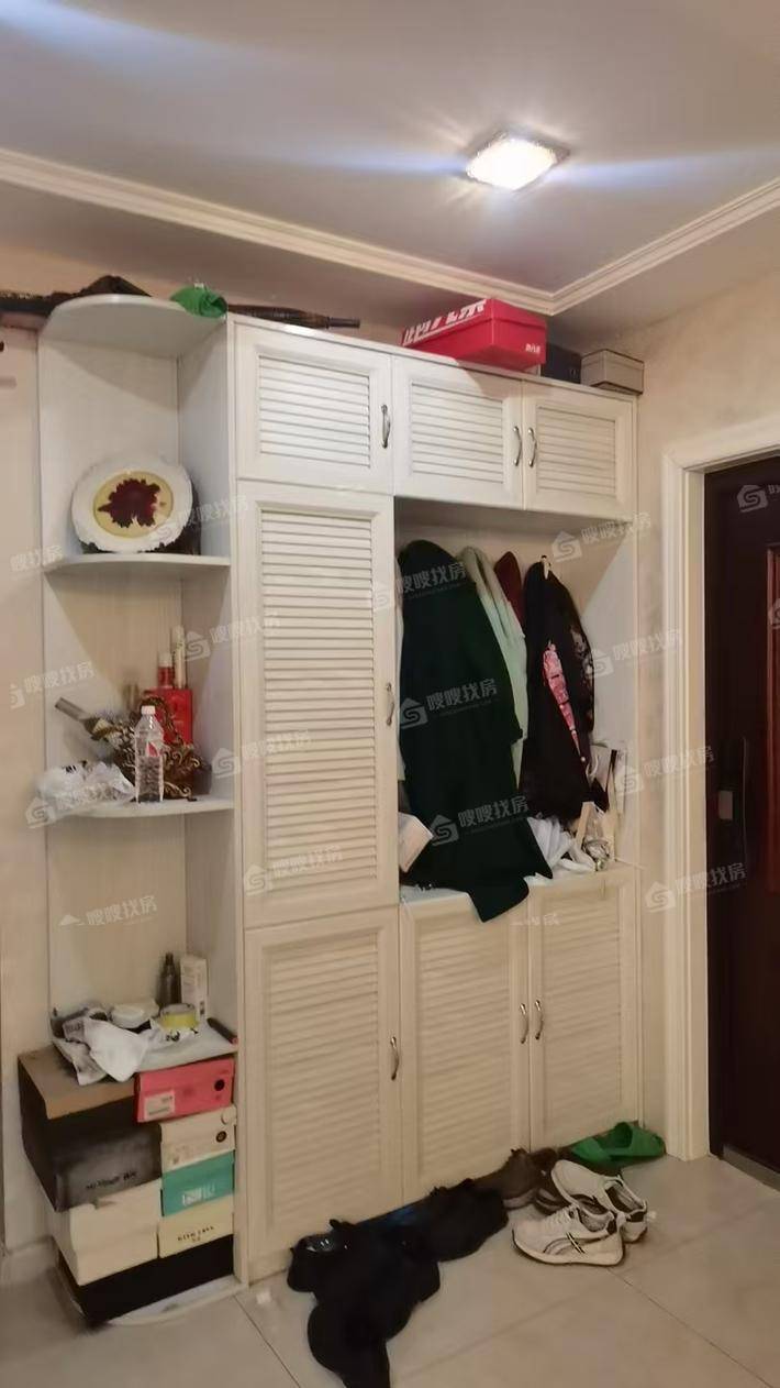 世纪金苑3室2厅2卫137㎡
