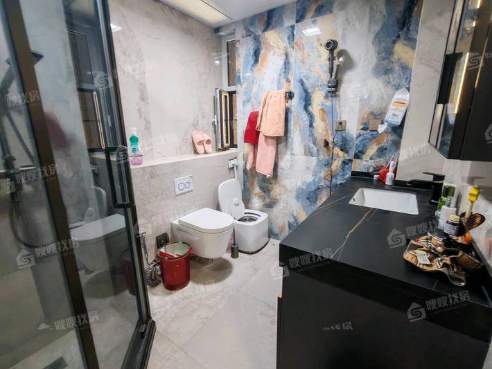天成名著三期3室2厅2卫139㎡