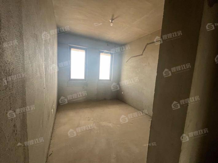 御湖公馆5室2厅2卫227㎡