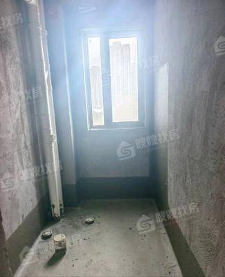 吾悦华府3室2厅2卫123㎡
